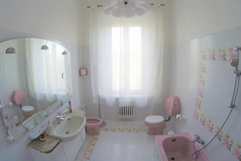 Gabry'S Home Three-Bedroom Big Apartment Near City Center & Train Station To Pisa And Florence & Ferries To Sardegna Corsica Livorno Exterior photo