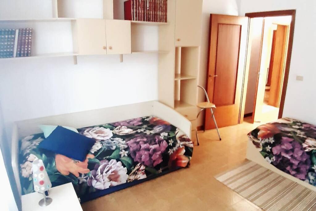 Gabry'S Home Three-Bedroom Big Apartment Near City Center & Train Station To Pisa And Florence & Ferries To Sardegna Corsica Livorno Exterior photo