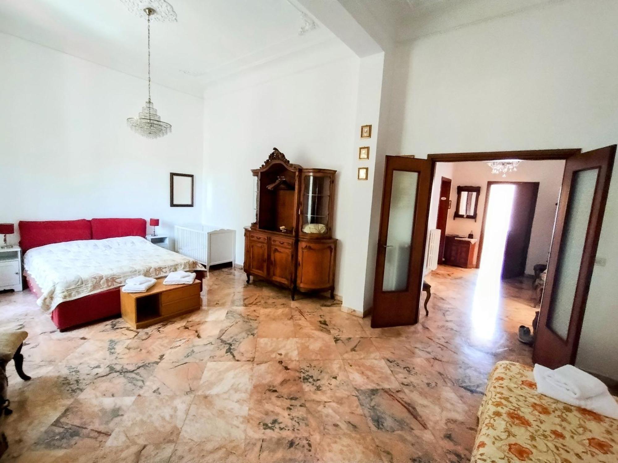 Gabry'S Home Three-Bedroom Big Apartment Near City Center & Train Station To Pisa And Florence & Ferries To Sardegna Corsica Livorno Exterior photo